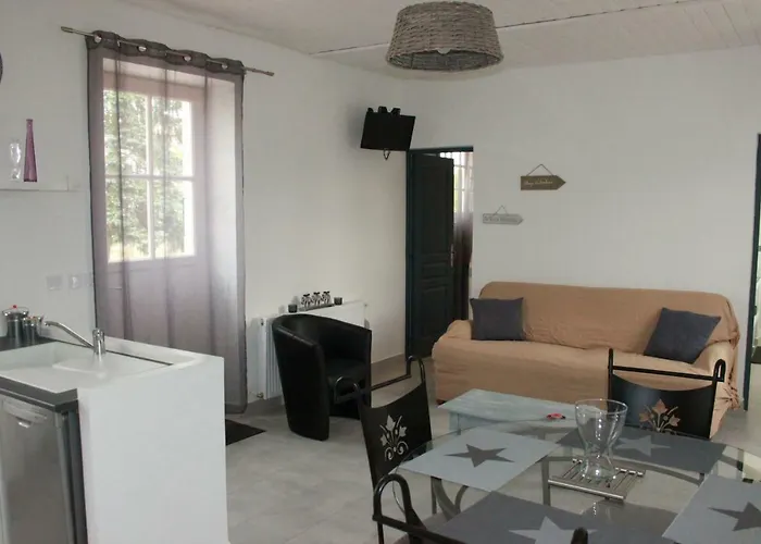 Charmante Maison Charentaise Bonheur * 4 Pers Chambon (Vendee)